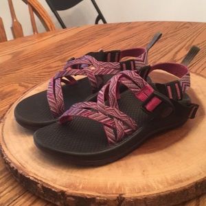 Kid’s Chacos! Size 1